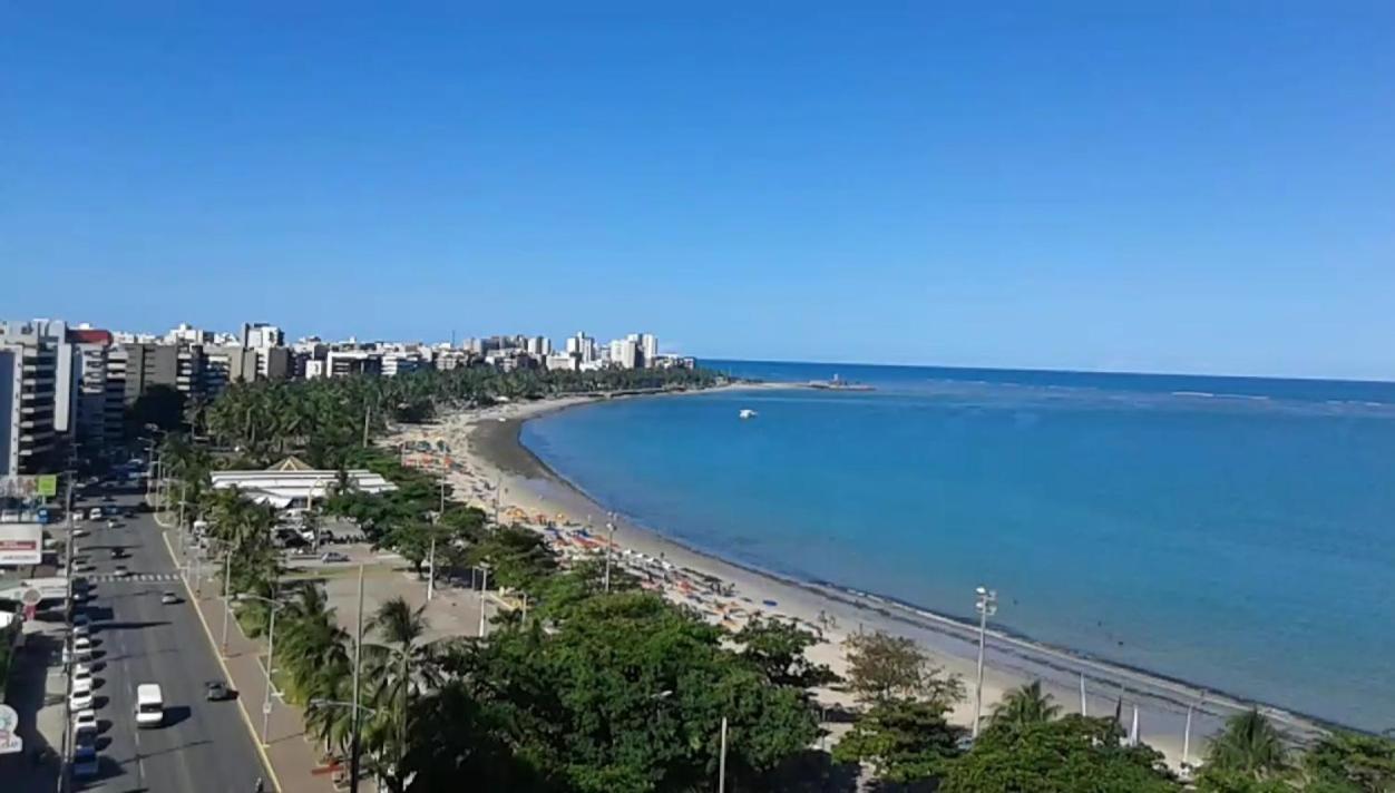 Na Beira Mar De Pajucara- Edif Neo- Apartamento Quarto E Sala- Tem Varanda - Vista Lateral Do Mar- Rua Julio Plech Filho 60 Esquina Com Avenida Doutor Antonio Gouveia - Consumo Eletrico E Pago No Ckeck-Out 1Kwh E 1,35 Reias Maceió Exteriör bild